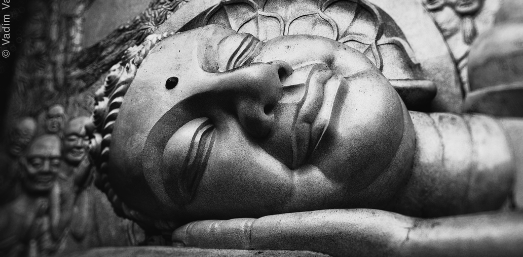 Спящий Будда.