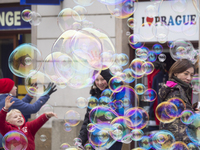 Мыльные пузыри в Праге