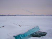 Байкальский лед на Неве