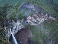 Урочище Джилы-Су, водопад Кызыл-Су.