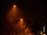 Ночь, улица, фонарь, аптека, Бессмысленный и тусклый свет.