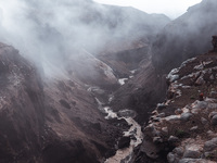 Туман в каньоне Опасный