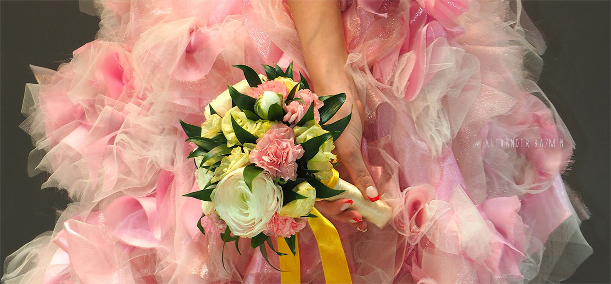 Платье Невесты и Букет  Braid's Wear & Bouquet