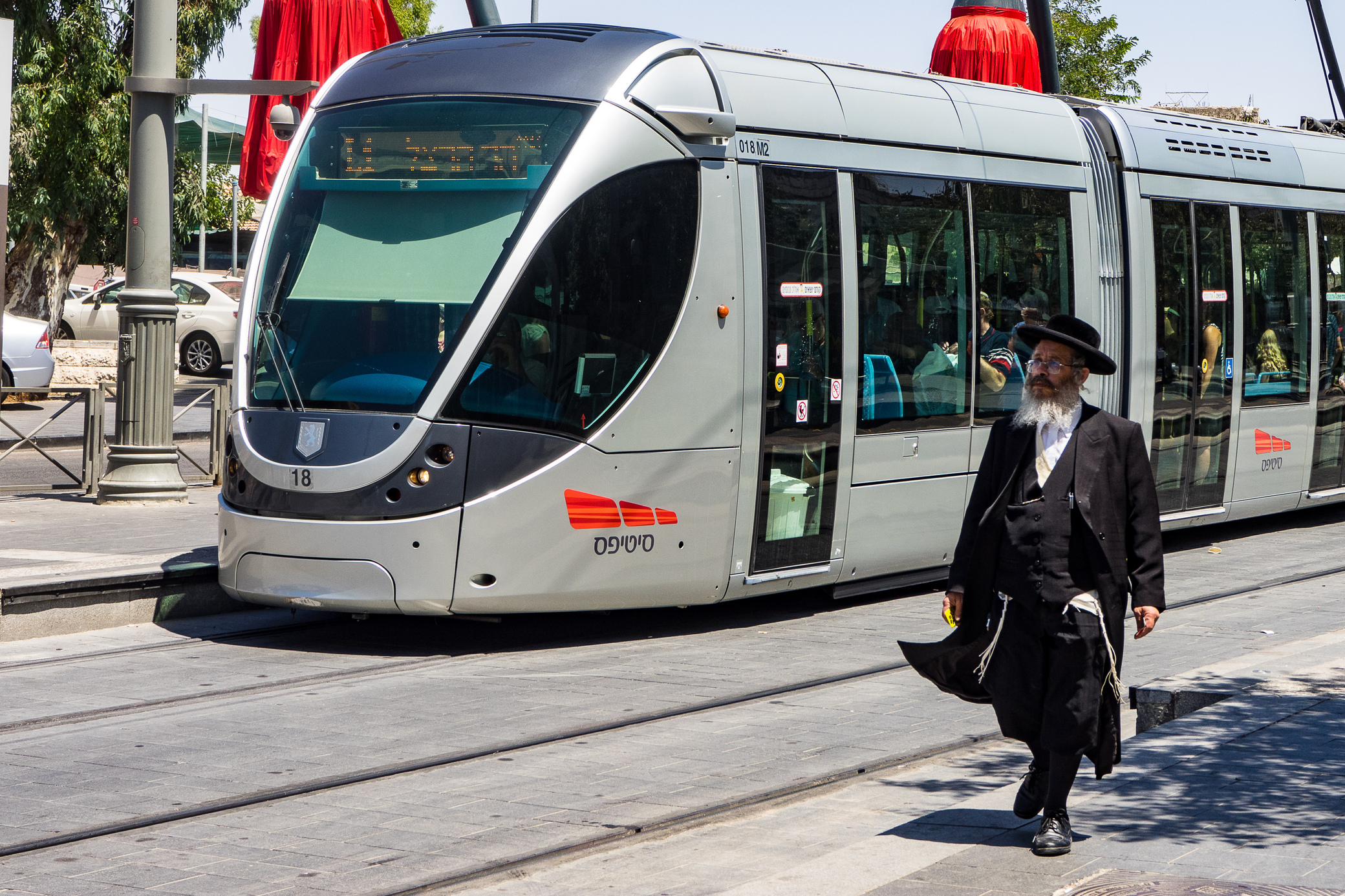 Иерусалим. Остановка трамвая.