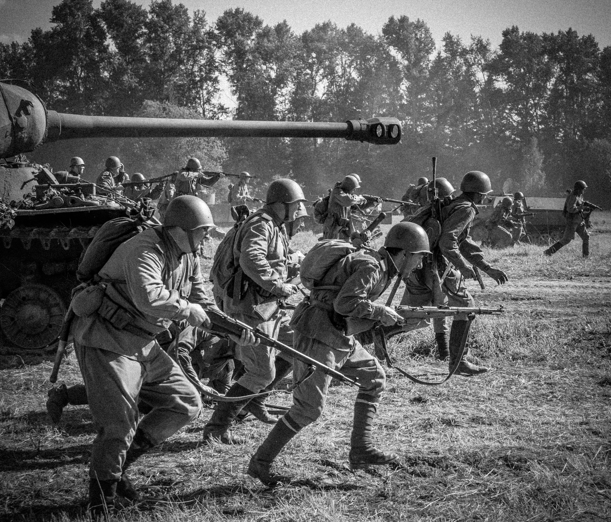 Идти в нападение. Атака Советской пехоты 1941-1945.