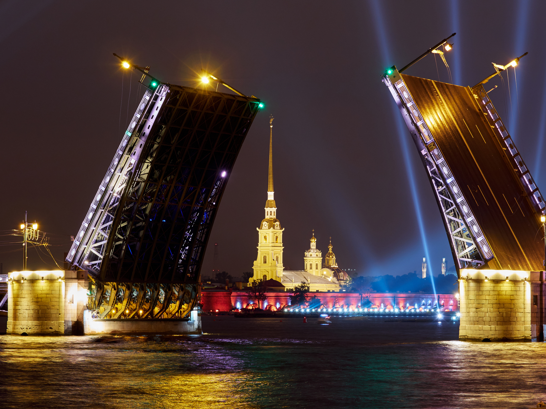 Дворцовый мост Москва