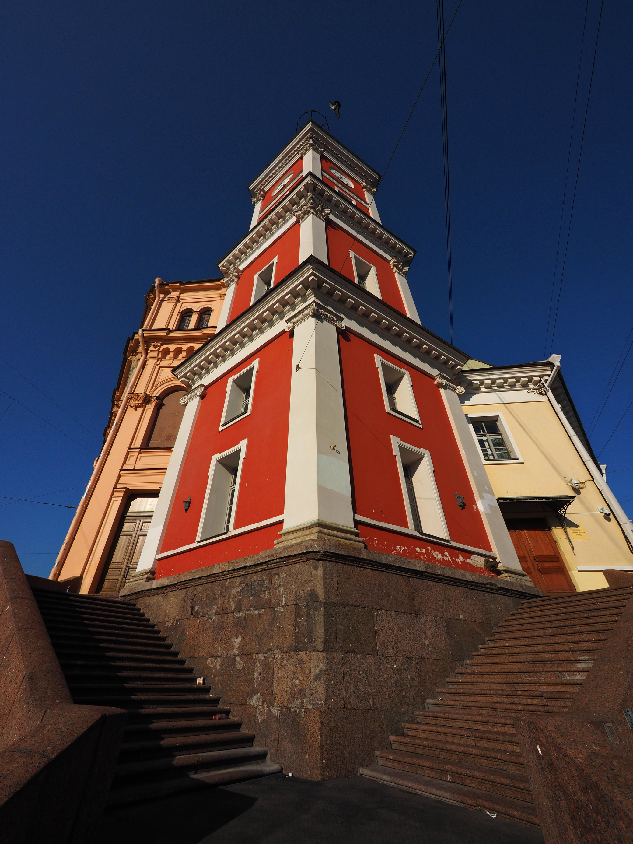 Башня на Невском