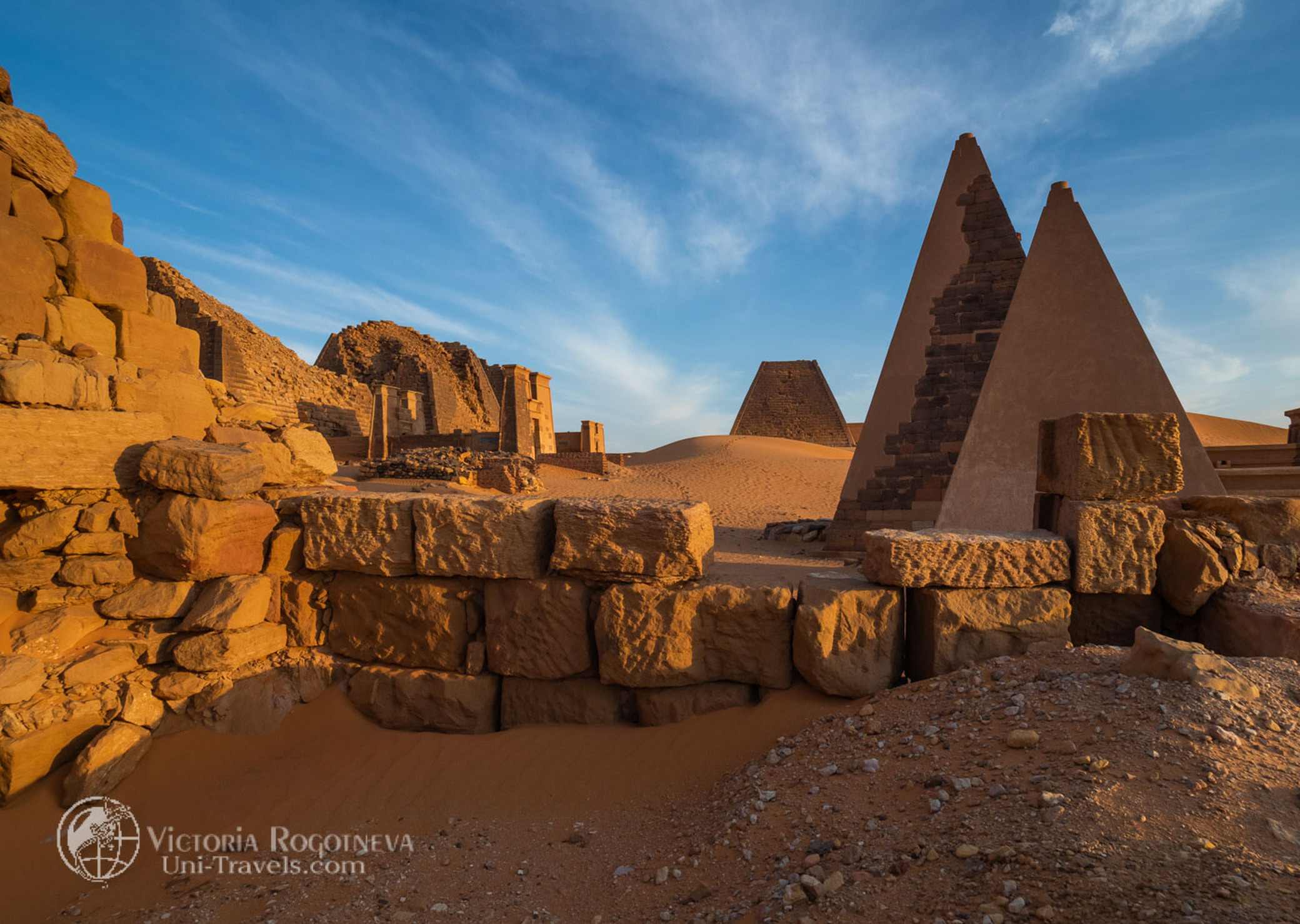 Характер взаимоотношений с природой цивилизации мероэ. Пирамиды Мероэ. Мероэ Судан. Нубийские пирамиды в Судане. Царство Мероэ.