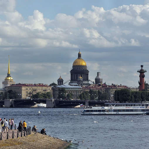 Санкт-Петербург. Дворцовый мост и Исаакиевский собор